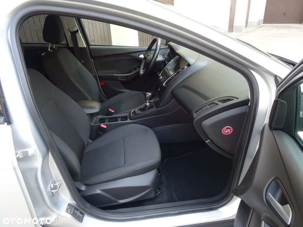 Ford Focus SW 1.6 TDCi DPF SYNC Edition - 7