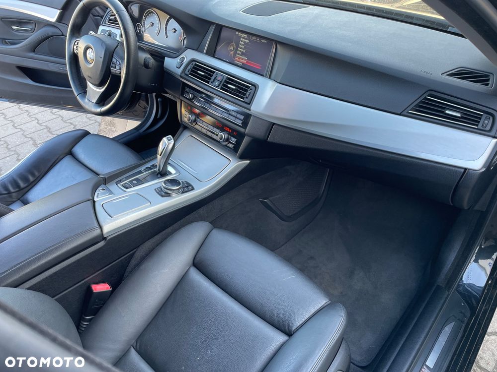 BMW Seria 5 535d Sport-Aut Luxury Line - 9