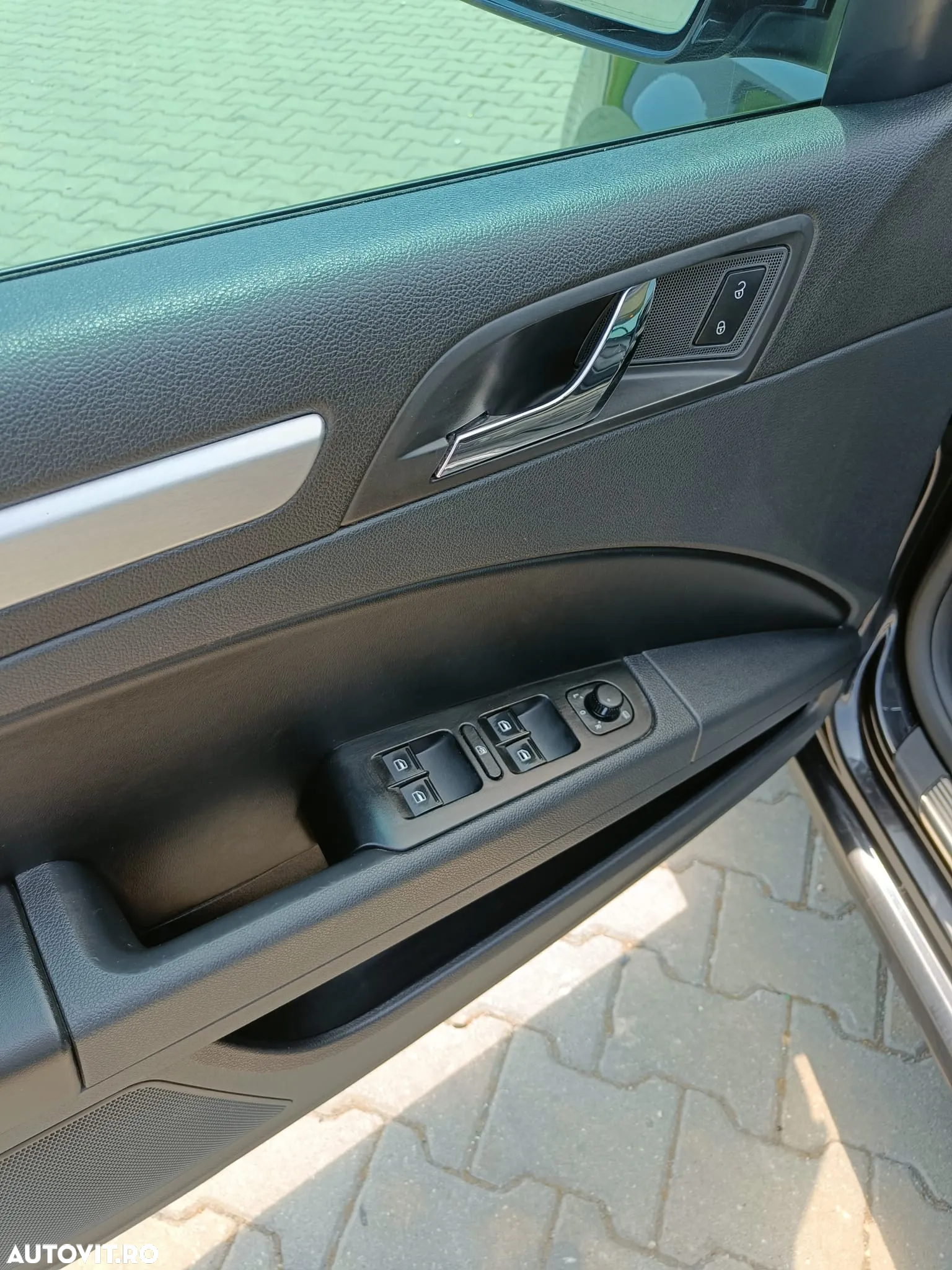 Skoda Superb 2.0 TDI DSG Elegance - 11