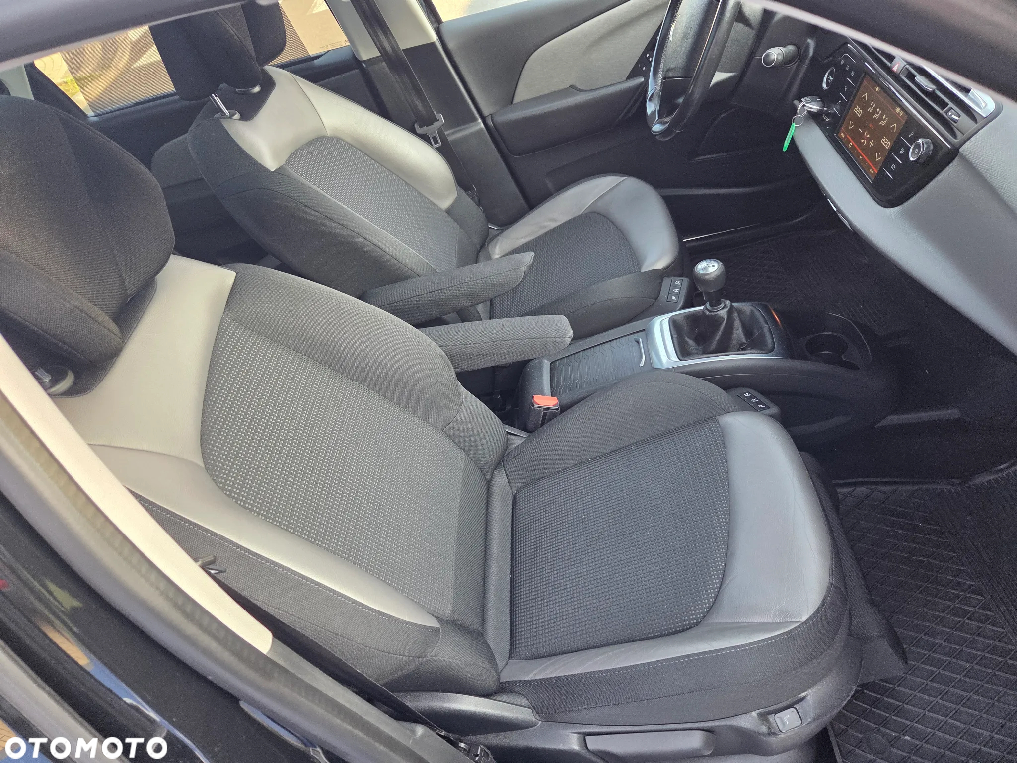 Citroën C4 Picasso BlueHDi 120 Exclusive - 18