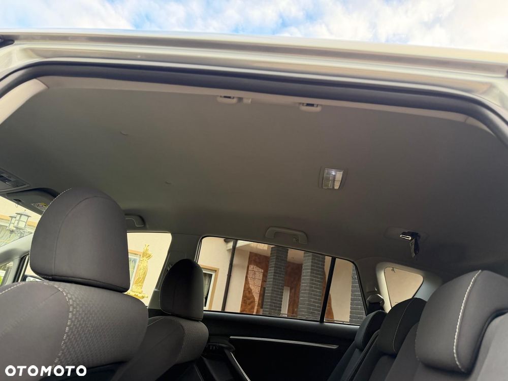 Toyota Verso 2.0 D-4D 5-Sitzer - 16