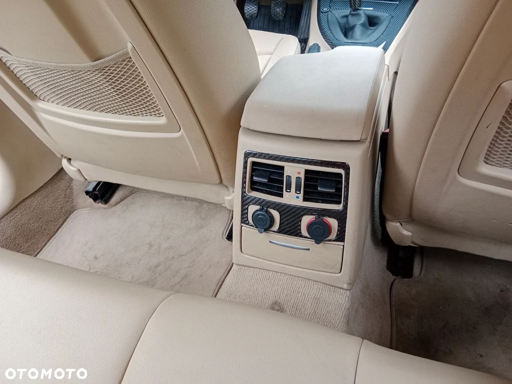 BMW Seria 3 325i - 8