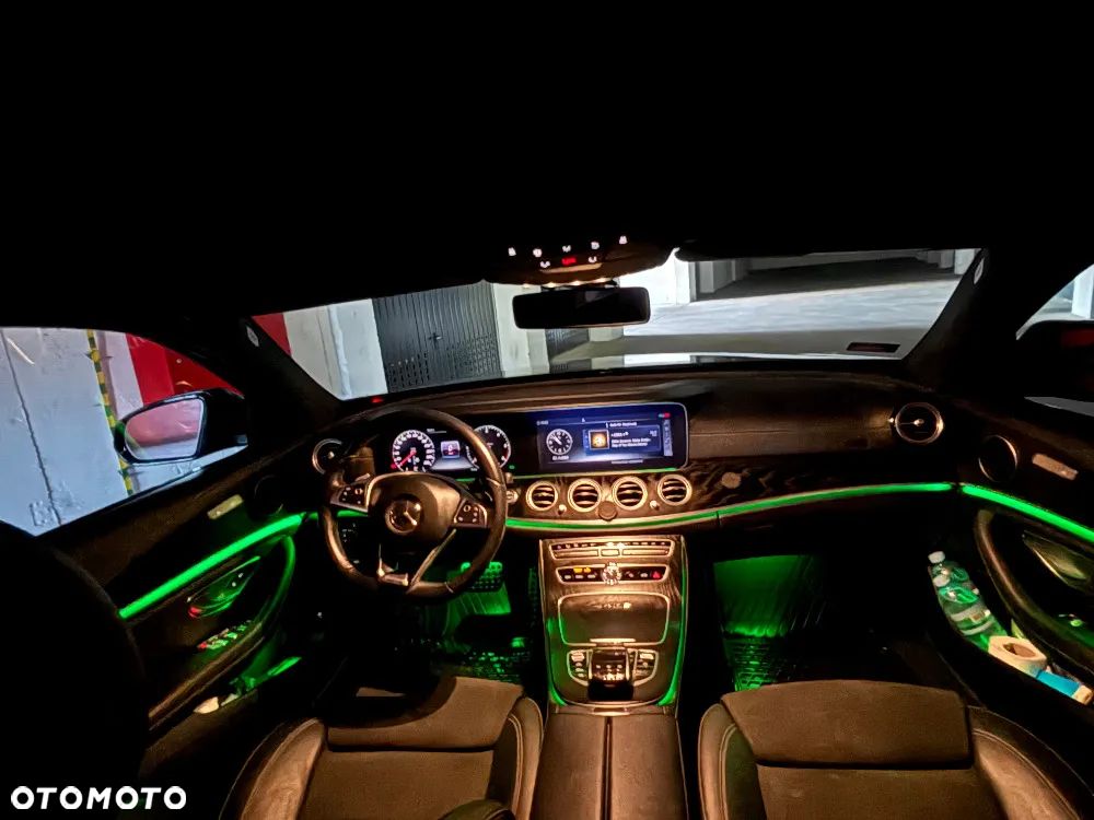 Mercedes-Benz Klasa E 220 d 4-Matic 9G-TRONIC - 7
