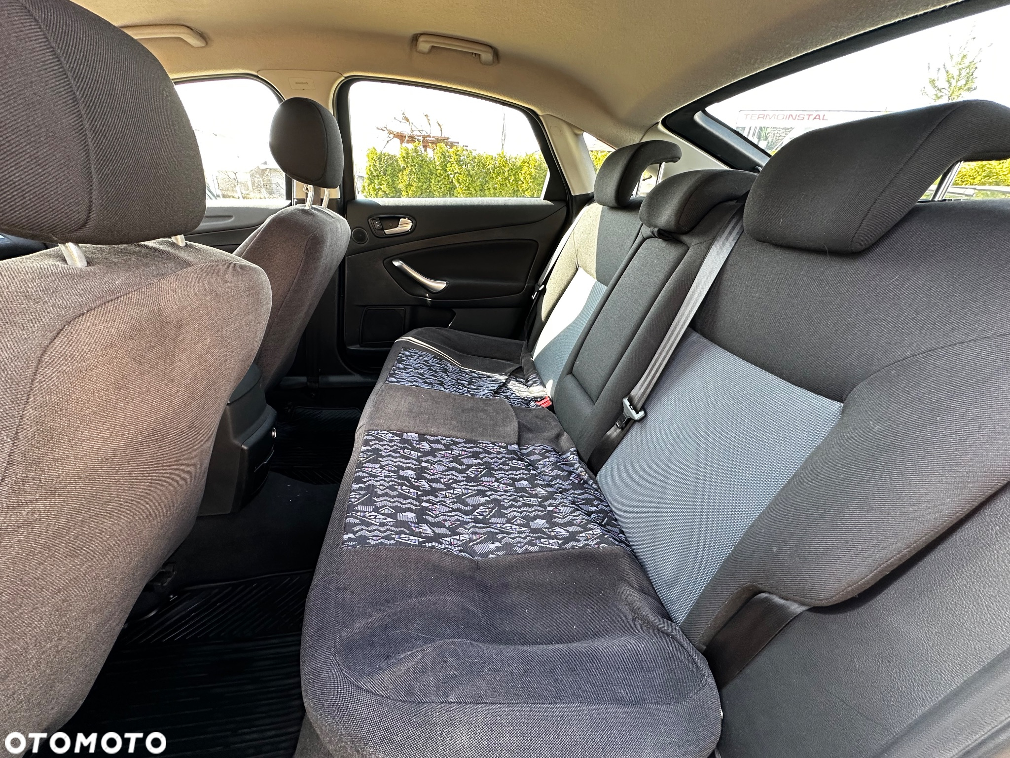 Ford Mondeo 1.8 TDCi Ambiente - 17