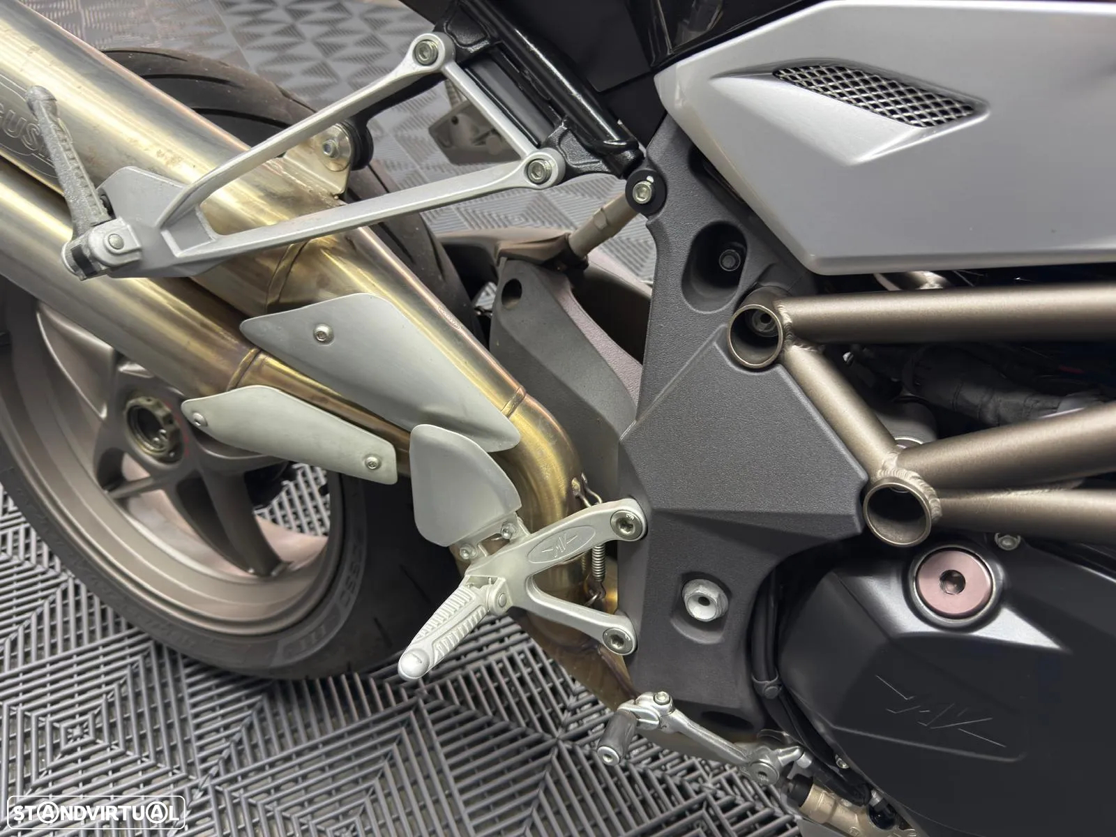 MV Agusta Brutale BRUTALE - 17