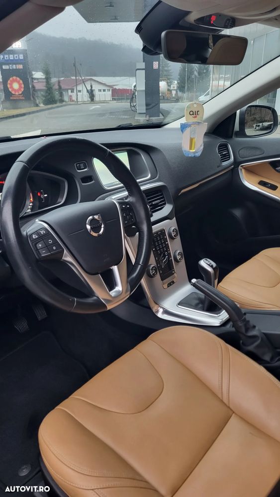Volvo V40 - 14