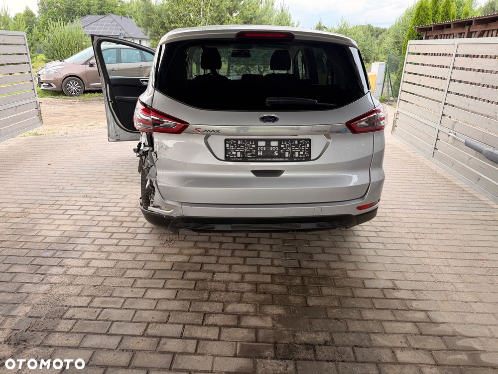Ford S-Max 2.0 TDCi Titanium PowerShift - 8