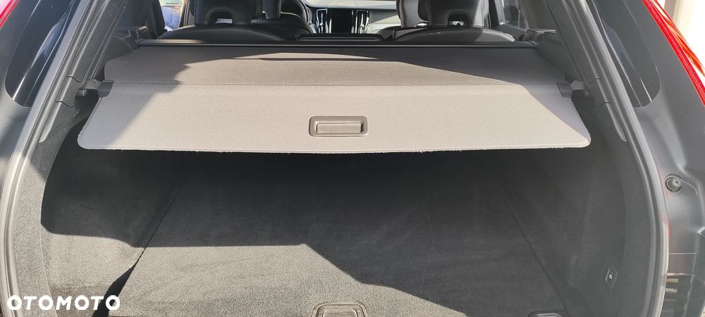 Volvo XC 60 D4 R-Design - 18