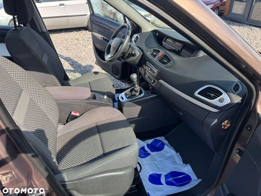 Renault Scenic 1.5dCi TomTom Edition - 16