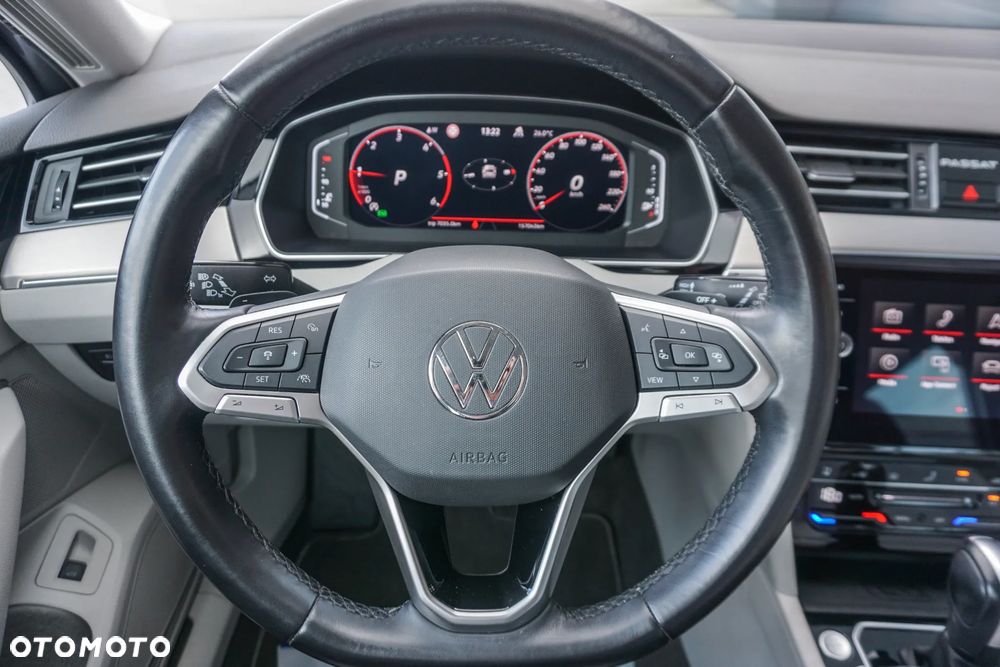 Volkswagen Passat 2.0 TDI Elegance DSG - 11