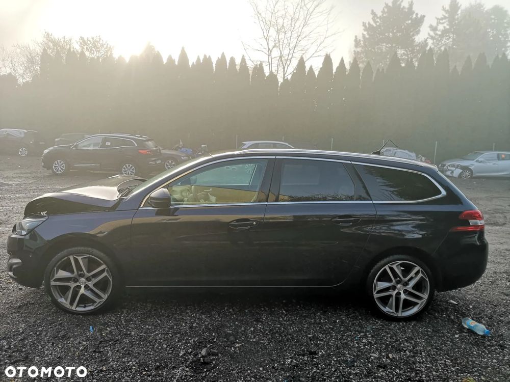 Peugeot 308 BlueHDi FAP 150 Stop & Start Allure - 19