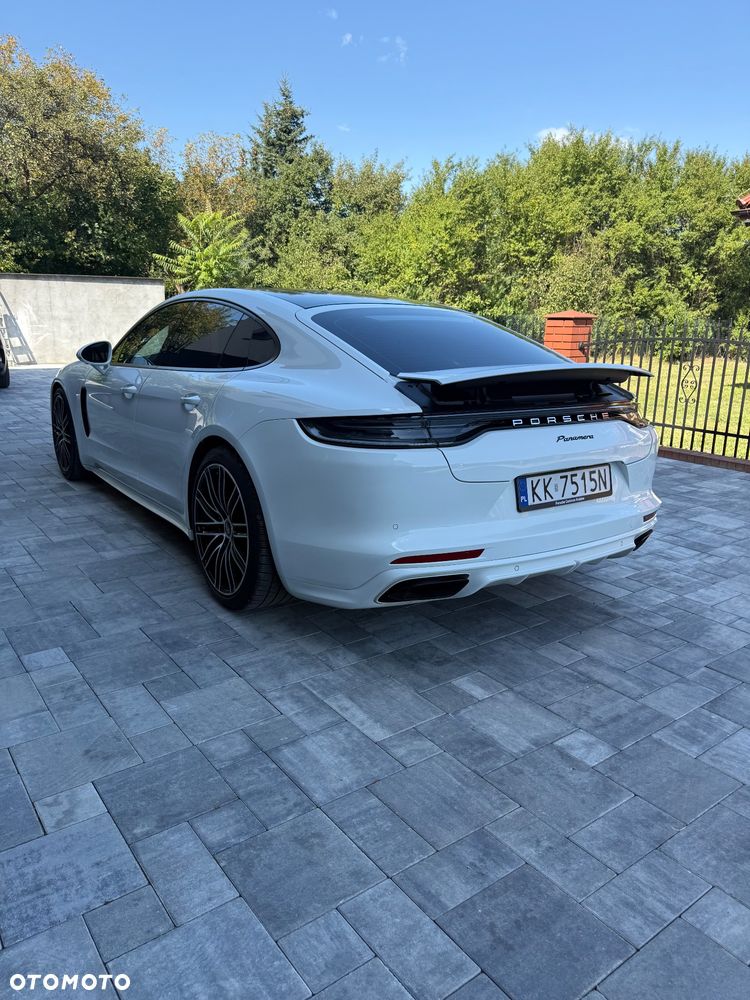 Porsche Panamera 4 - 5