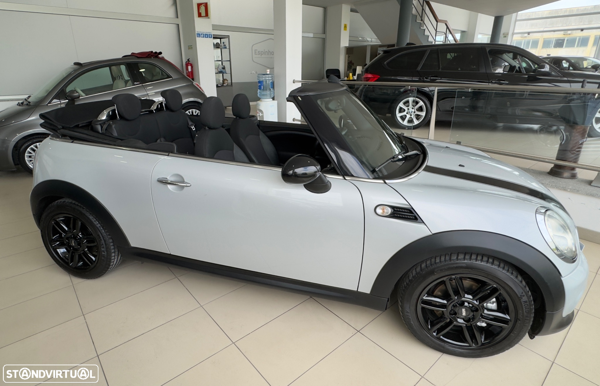 MINI Cabrio Cooper D - 12