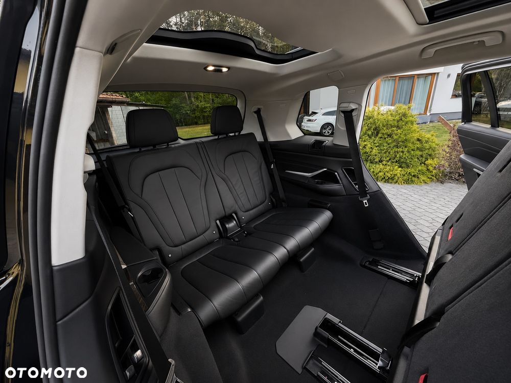 BMW X7 xDrive30d - 17