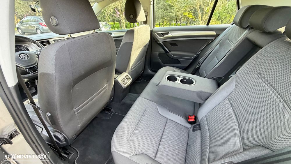 VW Golf 1.6 TDi GPS Edition DSG - 22