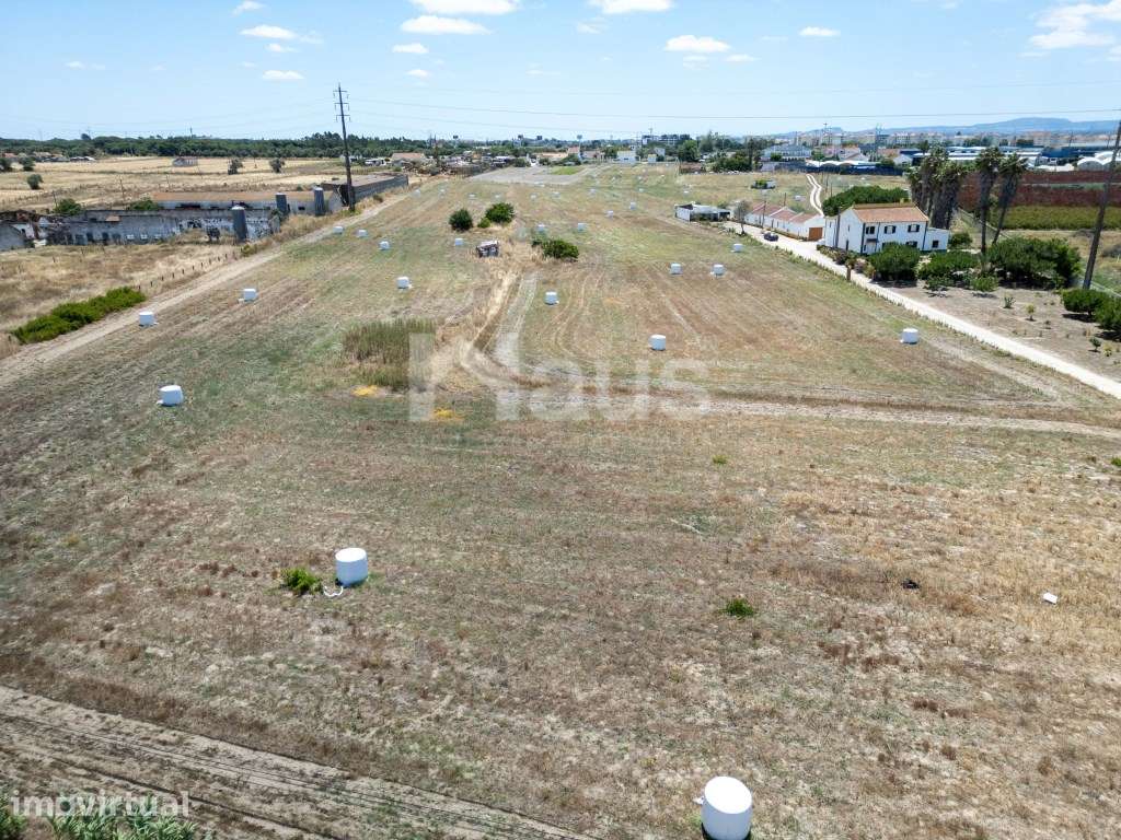 Terreno rústico com 15970m2 - Grande imagem: 4/5