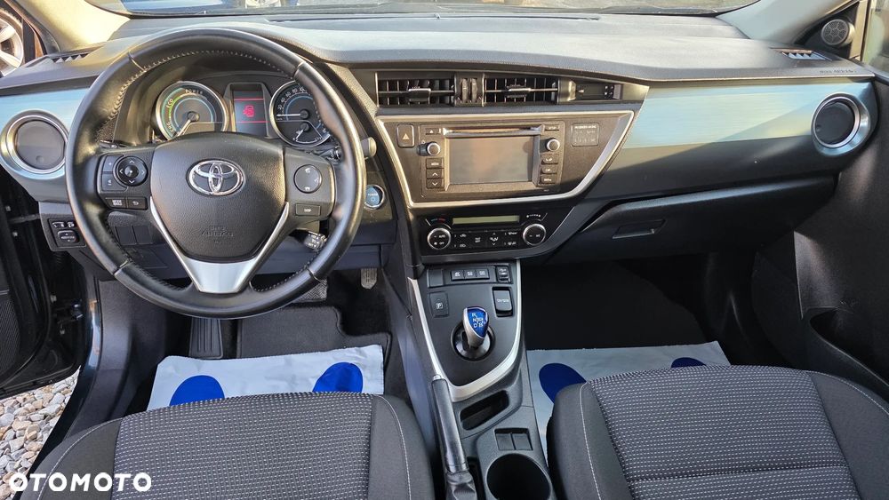 Toyota Auris - 18