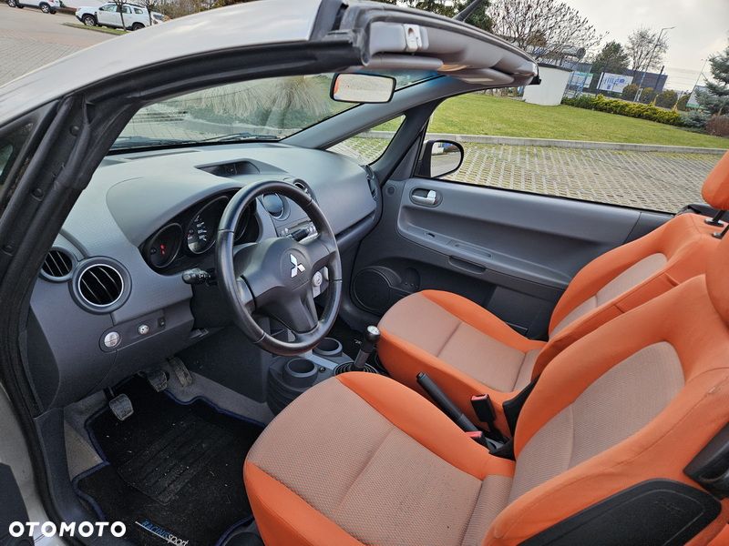 Mitsubishi Colt 1.5 Invite - 24