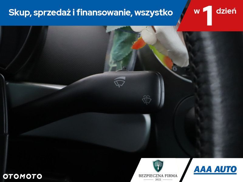 Volkswagen New Beetle - 18