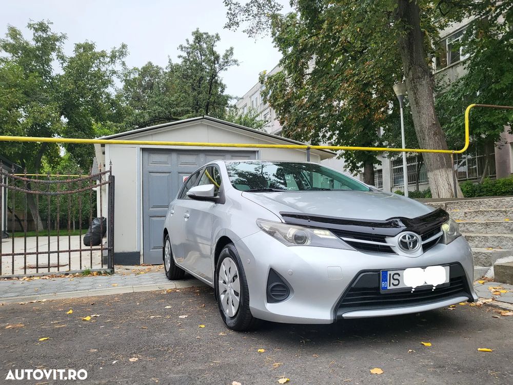 Toyota Auris 1.3 Dual VVT-i Stop&Start Luna - 1