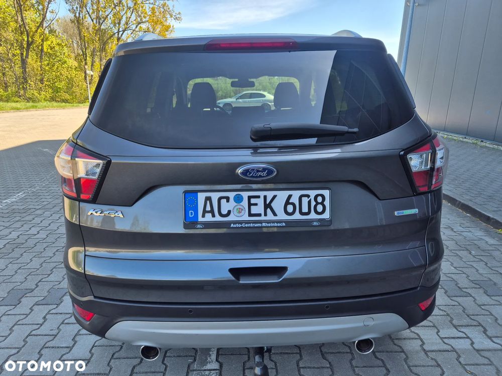 Ford Kuga 1.5 EcoBoost 2x4 Titanium - 6