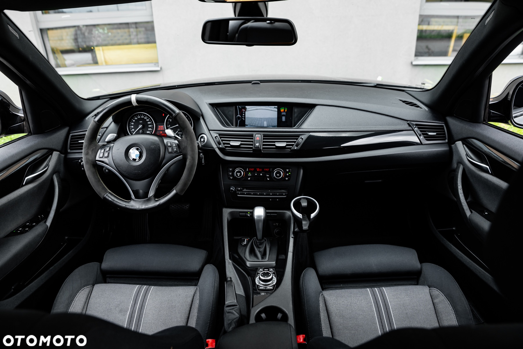 BMW X1 xDrive28i - 28