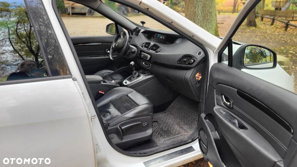 Renault Scenic dCi 160 Bose Edition - 8