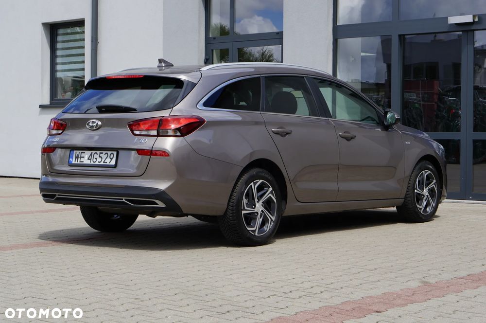 Hyundai i30 1.5 T-GDI 48V Comfort DCT - 3