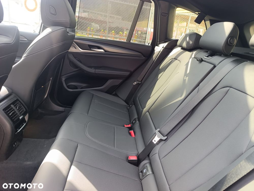 BMW X3 xDrive20d M Sport - 8