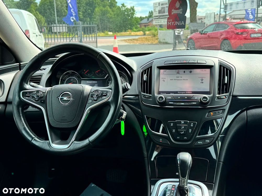 Opel Insignia - 18