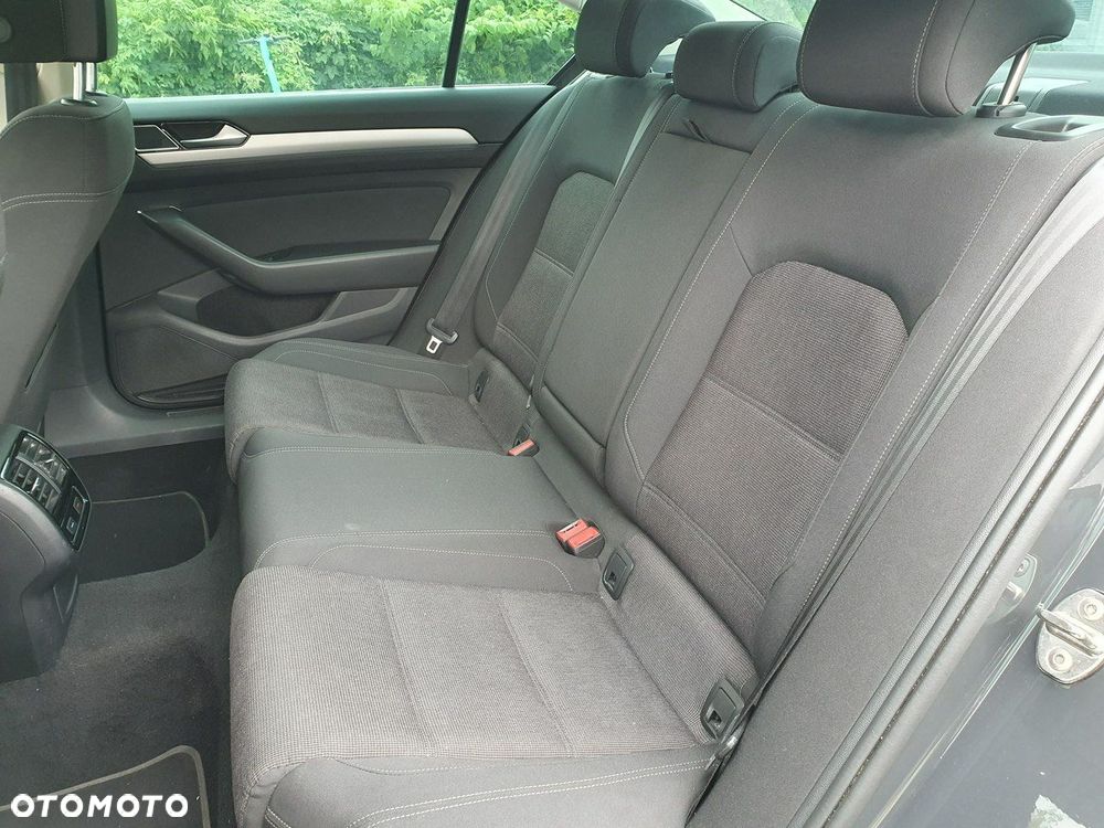 Volkswagen Passat 1.5 TSI EVO Comfortline DSG - 14