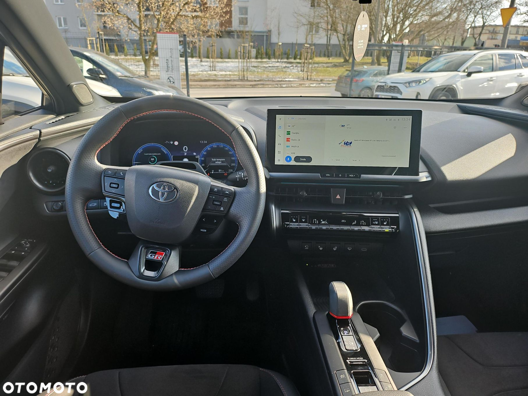 Toyota C-HR - 13