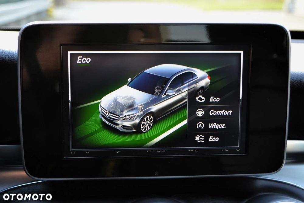 Mercedes-Benz Klasa C 200 4-Matic 7G-TRONIC - 18