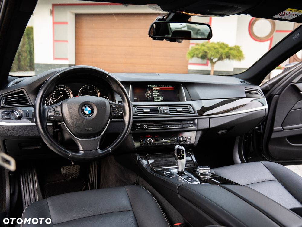 BMW Seria 5 520d xDrive Sport Line - 28