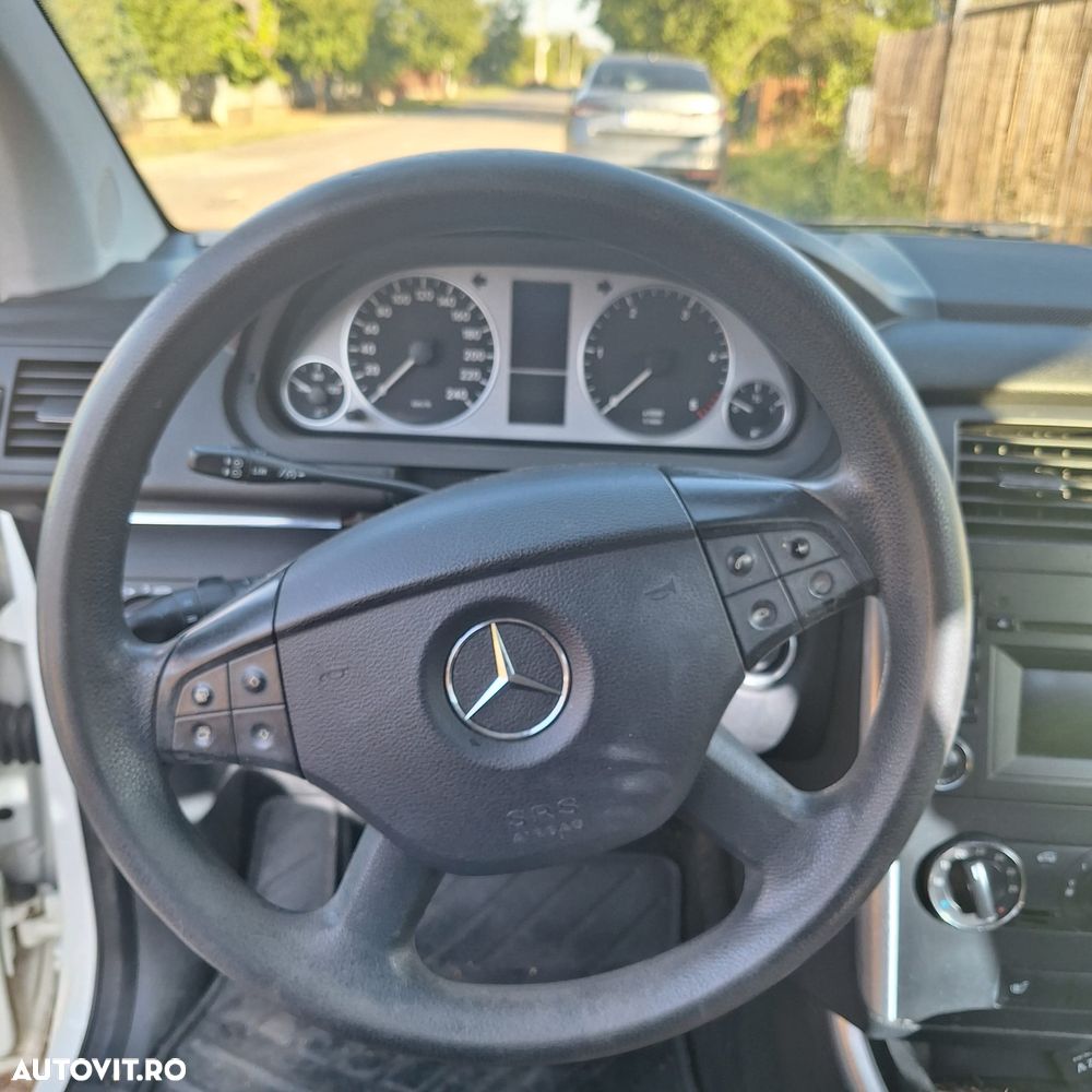 Mercedes-Benz B 180 CDI Autotronic - 8