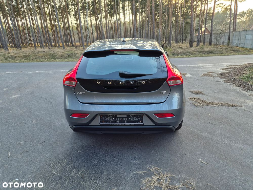 Volvo V40 T2 Inscription - 4