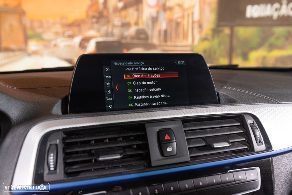 BMW 116 d Pack M - 12