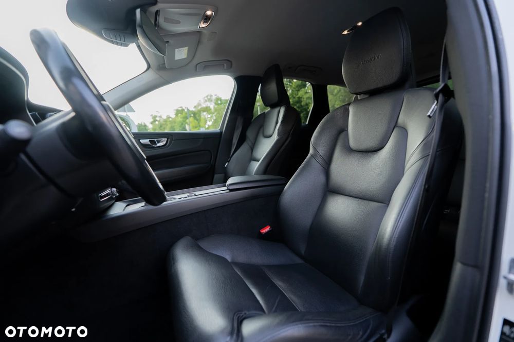 Volvo XC 60 D5 SCR AWD Inscription - 15