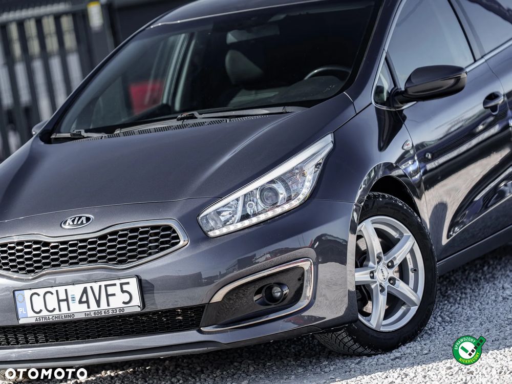 Kia Ceed 1.6 CRDi 136 ISG Spirit - 9