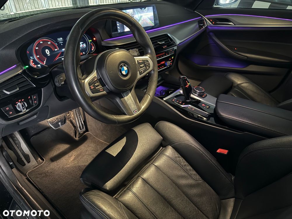 BMW Seria 5 520d M Sport Edition - 38
