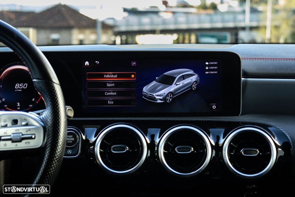 Mercedes-Benz CLA 180 - 35