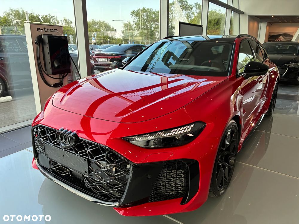Audi RS5 Avant - 2