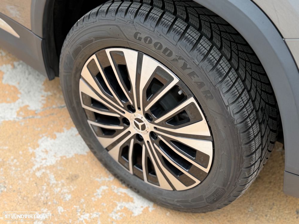 Mercedes-Benz EQA 250+ - 11