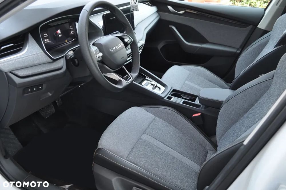 Skoda Octavia 2.0 TDI Essence DSG - 20