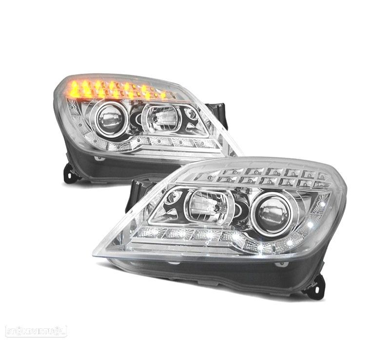 FAROIS FRONTAIS PARA OPEL ASTRA H 04-09 LUZ DIURNA + PISCAS LED FUNDO CROMADO - 1