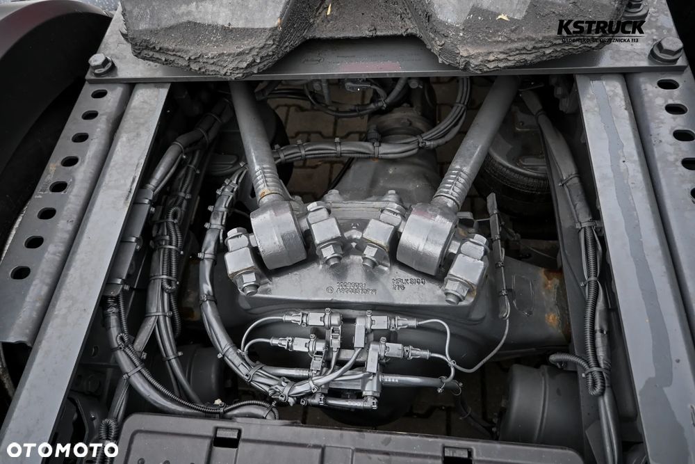 Mercedes-Benz Actros L - 15