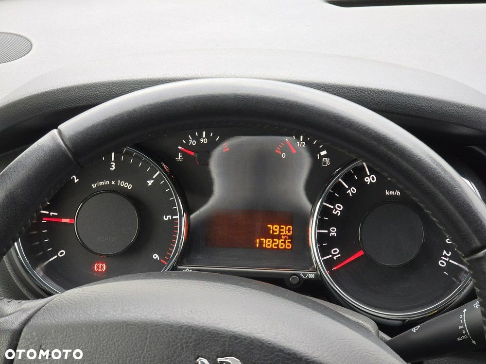 Peugeot 3008 - 18