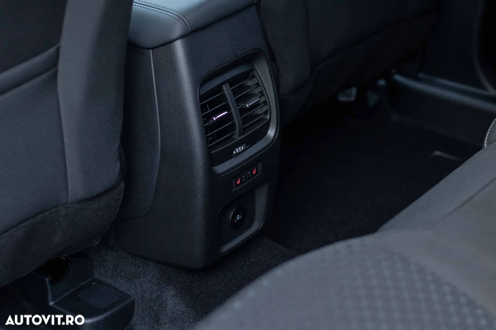 Ford Kuga 2.5 Duratec PHEV TITANIUM - 17