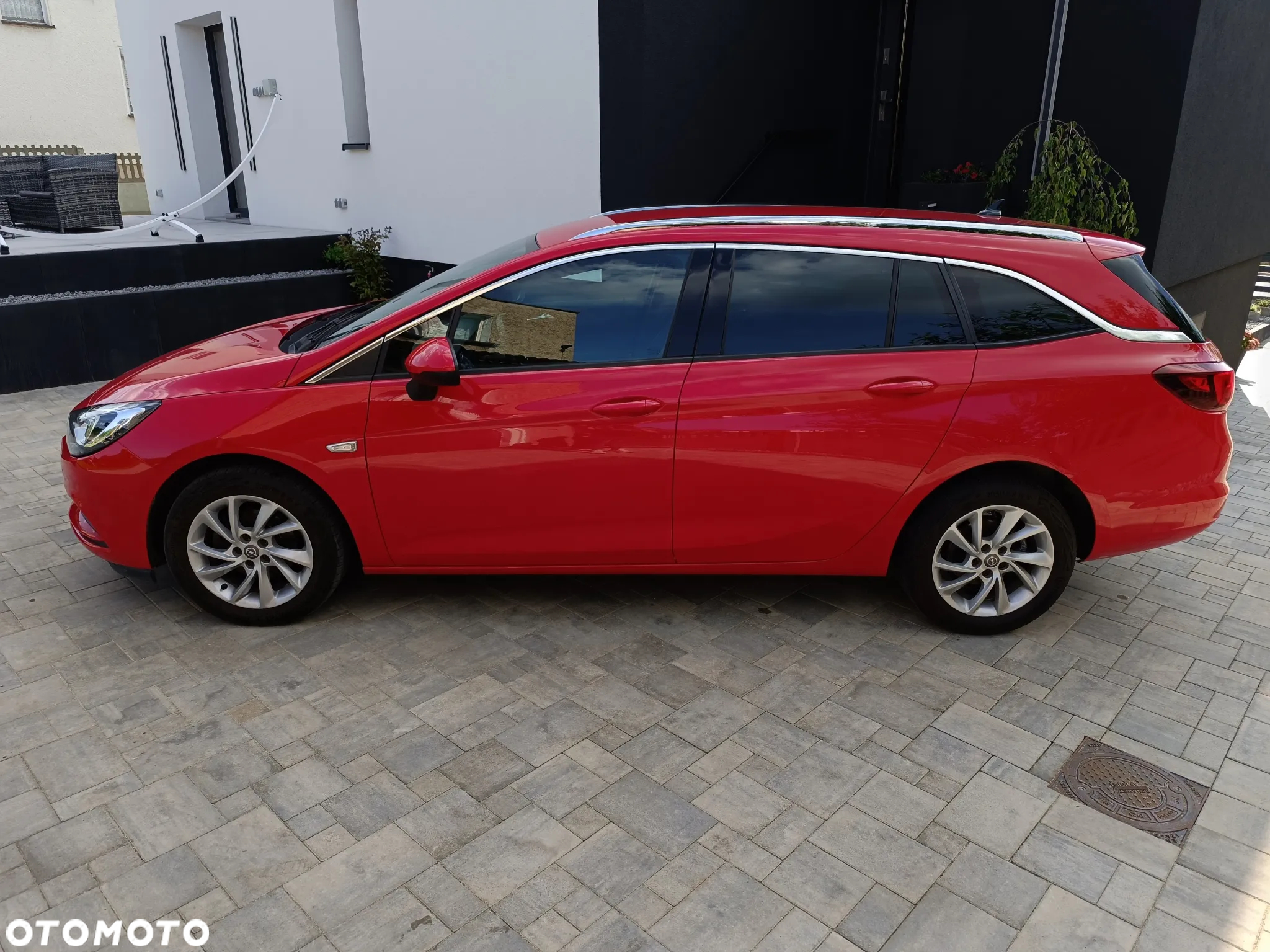 Opel Astra 1.4 Turbo Start/Stop Sports Tourer Innovation - 2
