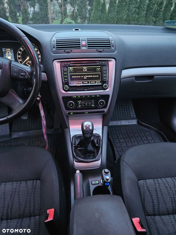 Skoda Octavia 1.6 IMPULS EDITION - 11